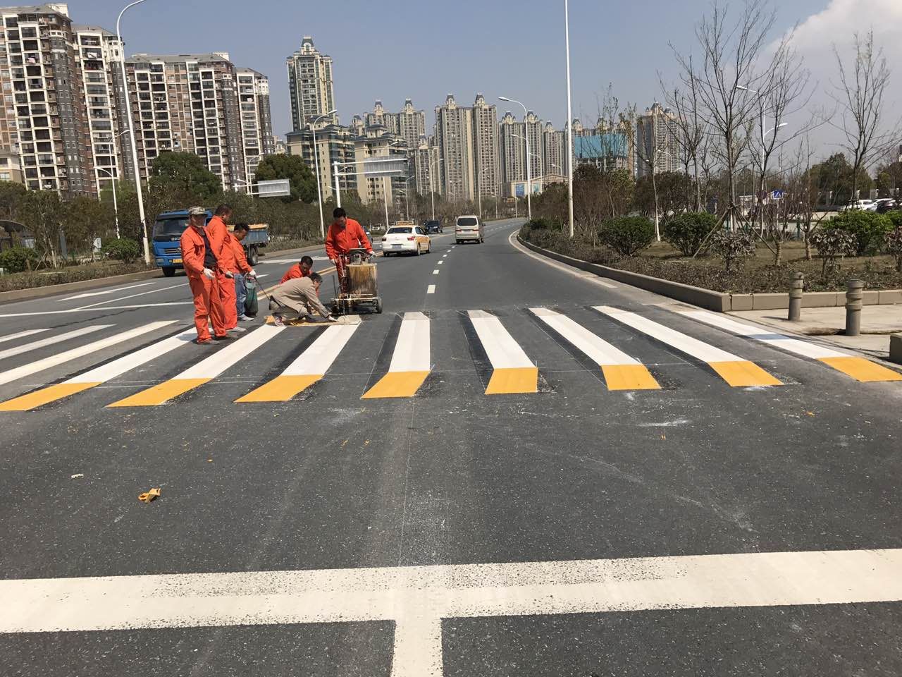東西湖馬路劃線廠家 省錢省心