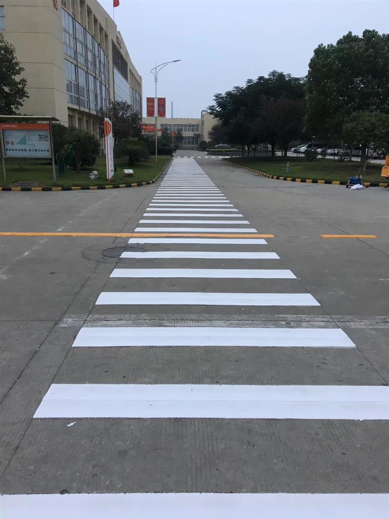 應城廠區劃線施工 省錢省心
