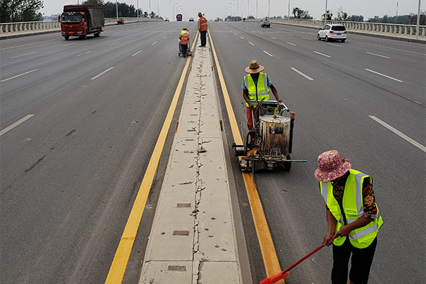 道路标线标牌