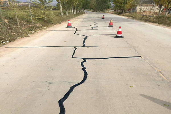 郑州沥青路面灌缝