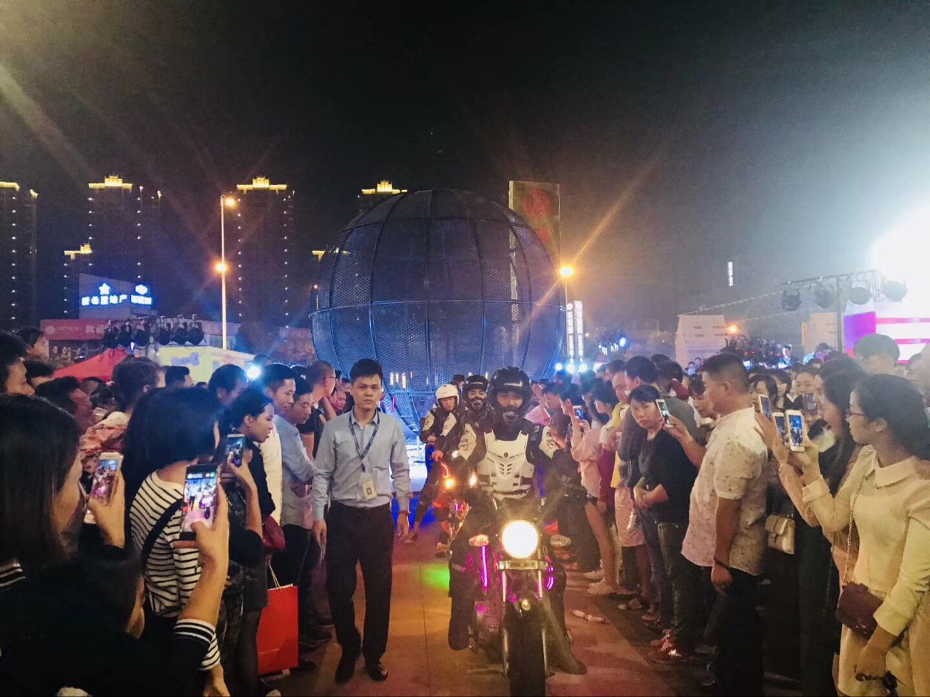 歡迎來電了解 烏魯木齊馬戲團全國合作商業(yè)