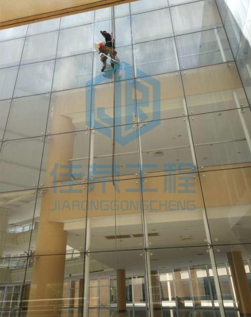 鷹潭幕墻更換玻璃幕墻公司