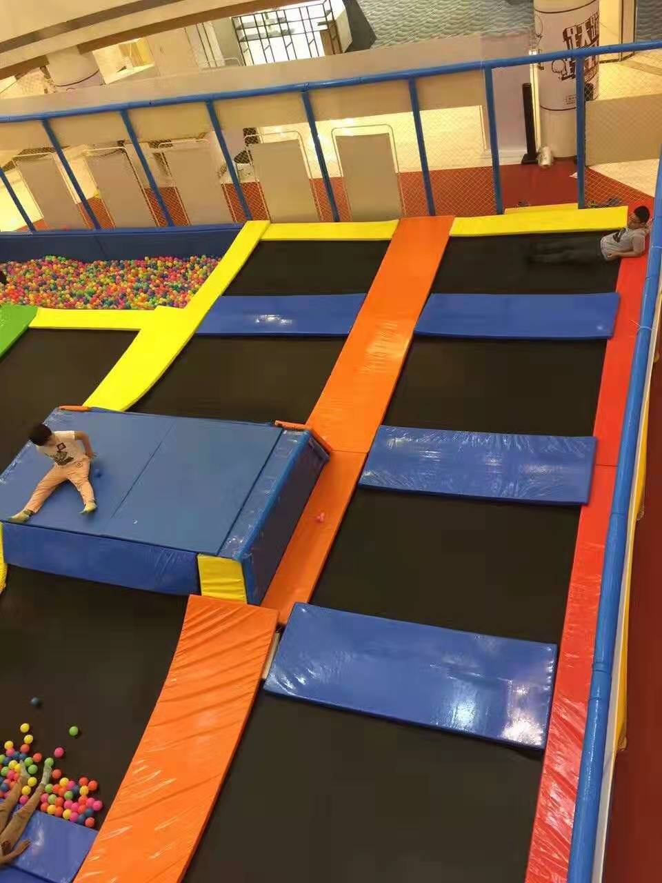 公園蹦蹦床 呼和浩特超級蹦床制作出售廠家 制作廠家