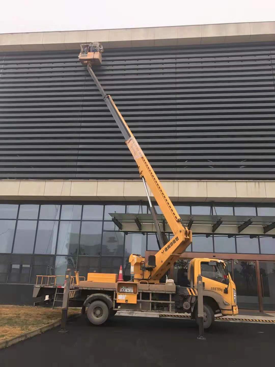 华中农高区高空车出租费用