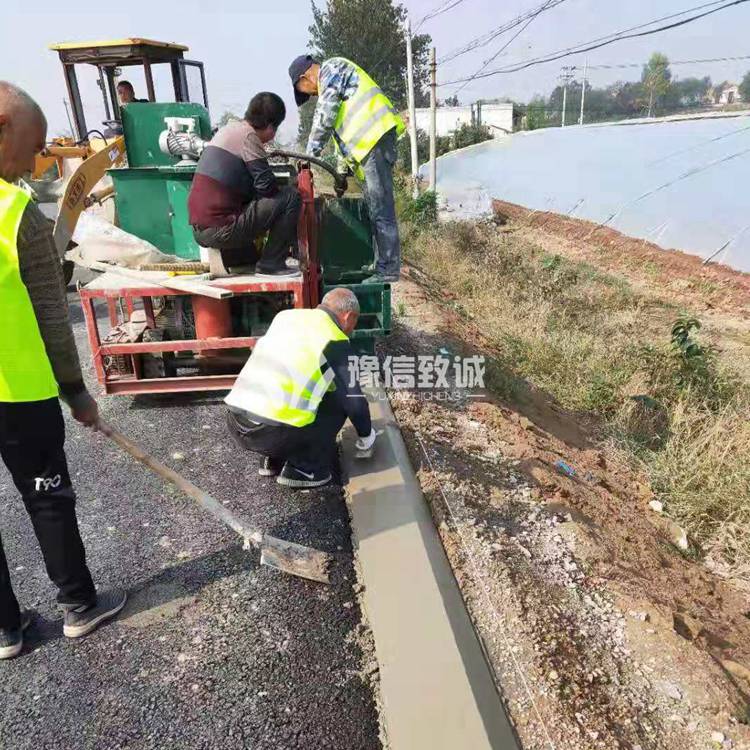 公路路缘石成型机需要振动么 马路牙子成型机