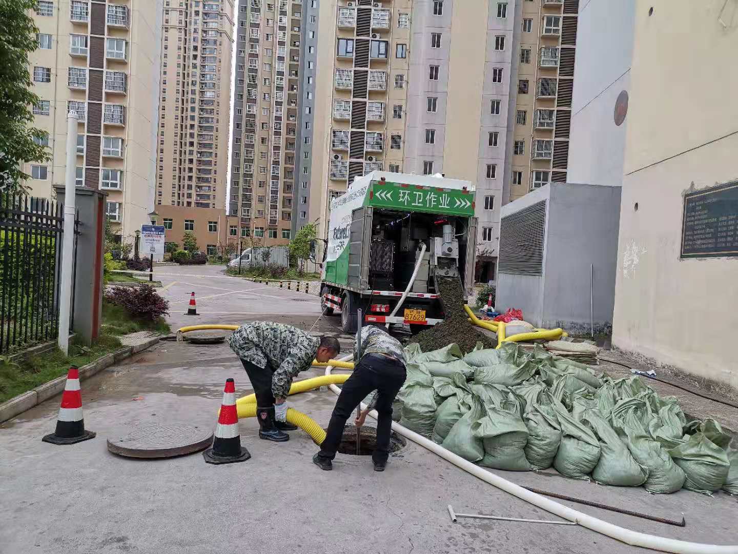 污水处理设备污水处理车