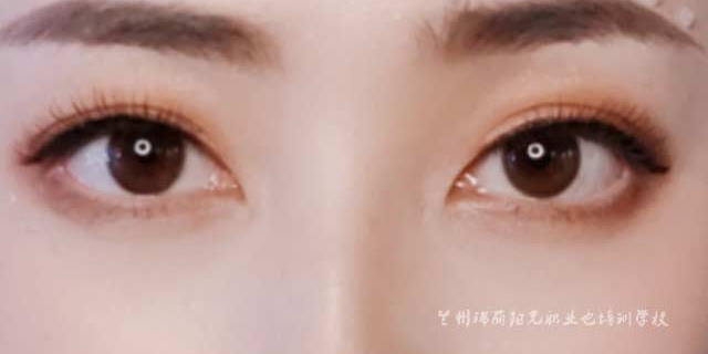 蘭州進修美容學校學費需要多少 蘭州瑞麗陽光職業培訓學校供應