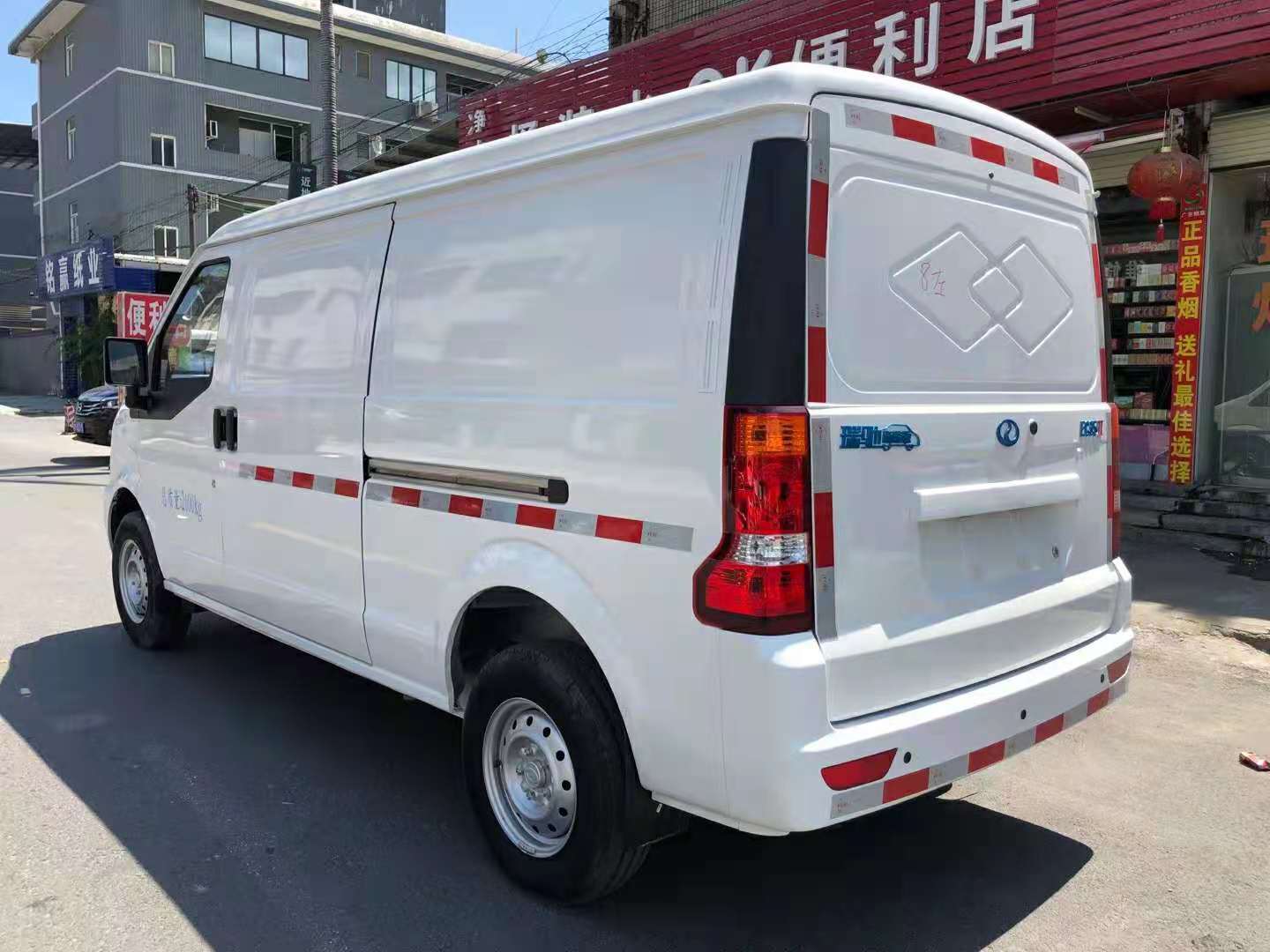 汽车租赁有限公司 电动汽车出租 纯电动物流车