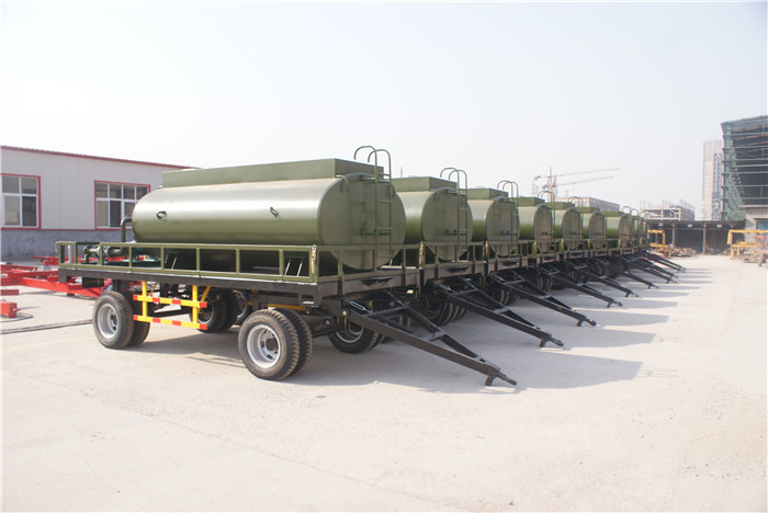 農(nóng)業(yè)水罐拖車-胡楊機械誠信商家-農(nóng)業(yè)水罐拖車廠家