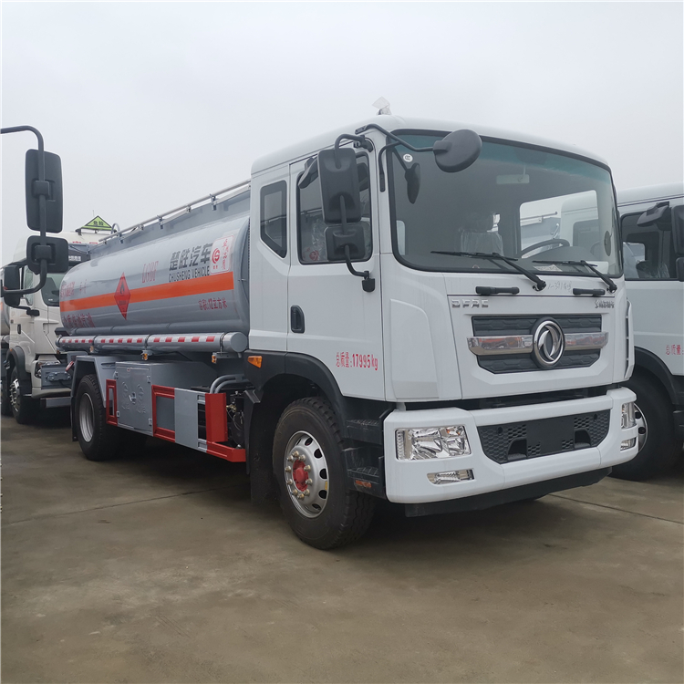 烏魯木齊國六8噸加油車報價及參數 包上戶
