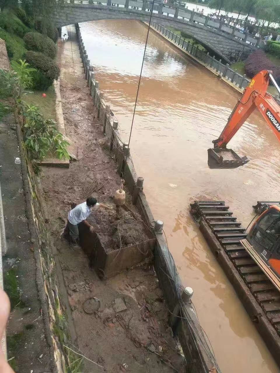 永州水陆挖掘机租赁报价