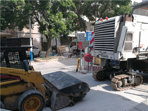 深圳公明 瀝青路面裂縫修復