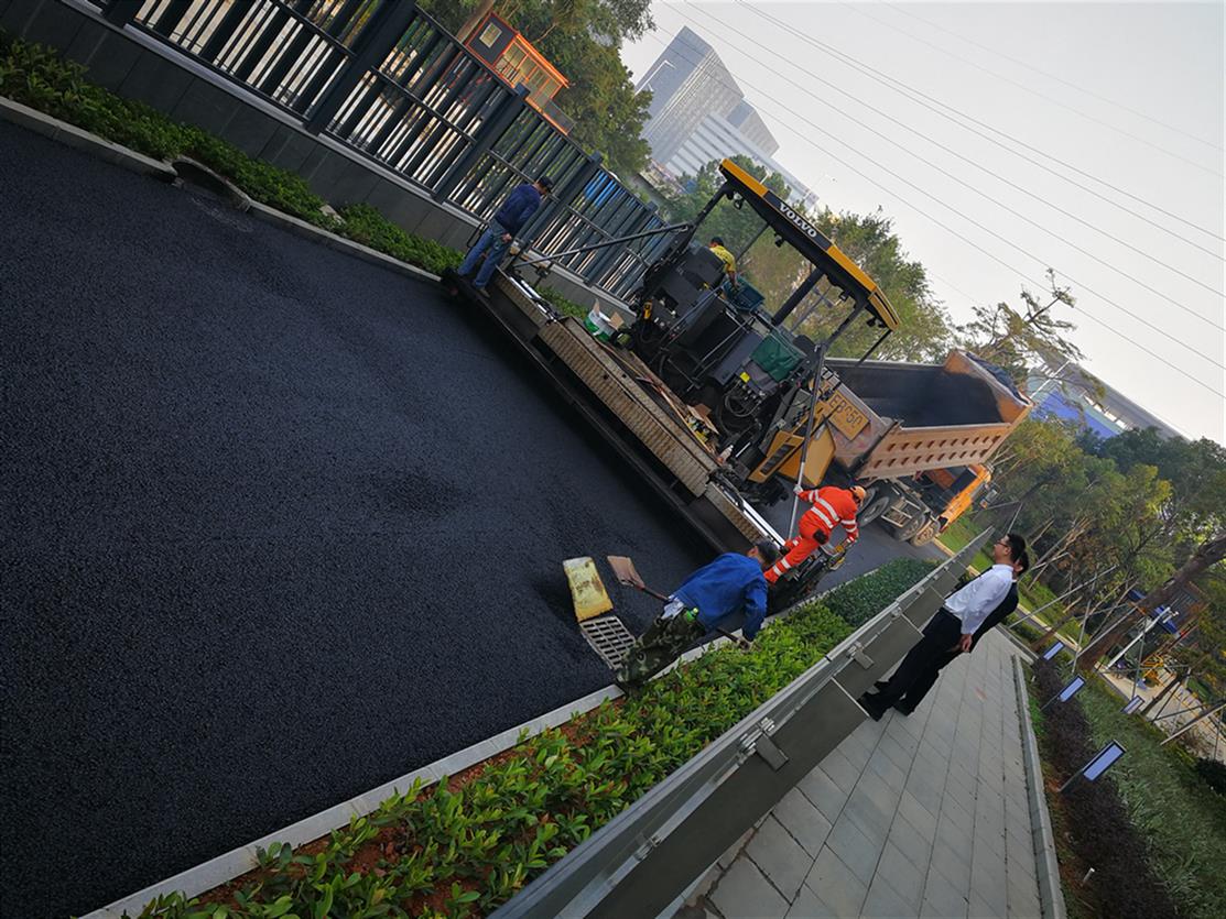深圳羅湖廣州瀝青道路修補 東莞彩色瀝青路面