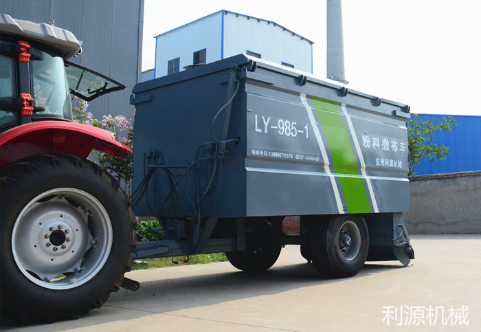 灑布車-山東利源機械-石灰撒布機