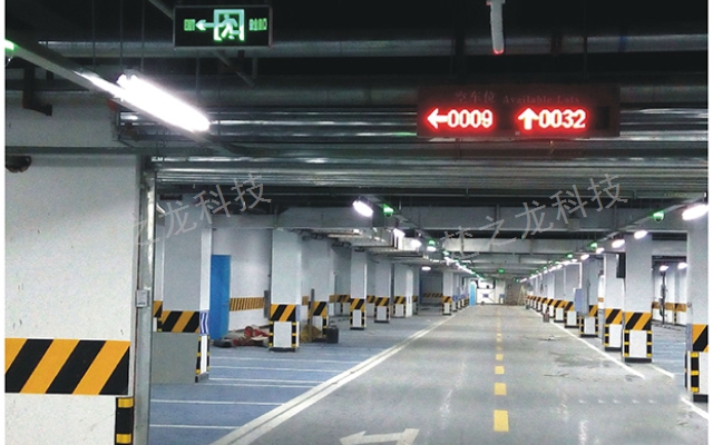 大理停車場自動道閘廠家批發 昆明楚之龍升降柱道閘門禁供應