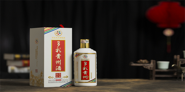 長沙醬香型白酒代理 真誠推薦 貴州多彩珍酒業(yè)供應(yīng)