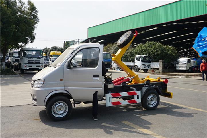 株洲6方勾臂式垃圾車銷售 柴油機帶