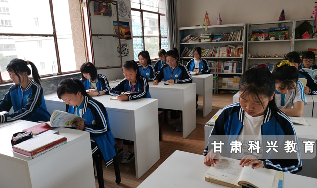 蘭州哪所院校美術繪畫專業好 甘肅科興職業培訓學校供應