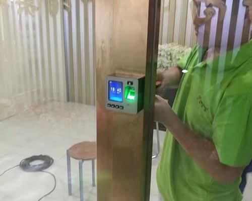 臨汾門禁通道閘-太原鑫友維有限公司-小區門禁通道閘