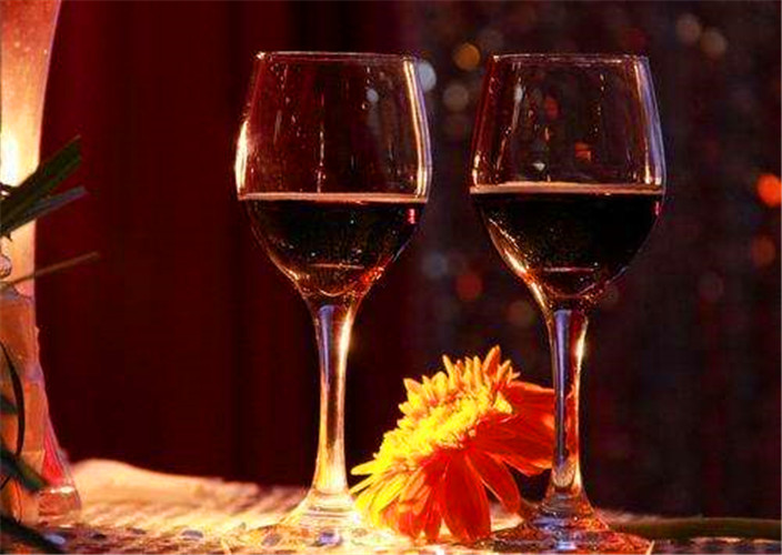 肇慶市回收瑪歌酒莊紅酒-各地回收紅顏容紅酒