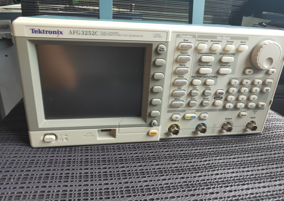 销售Agilent 33612A函数信号发生器