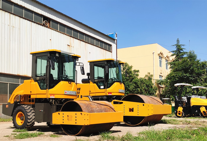 單鋼輪壓路機廠家-安徽單鋼輪壓路機-濟寧九山重工機械
