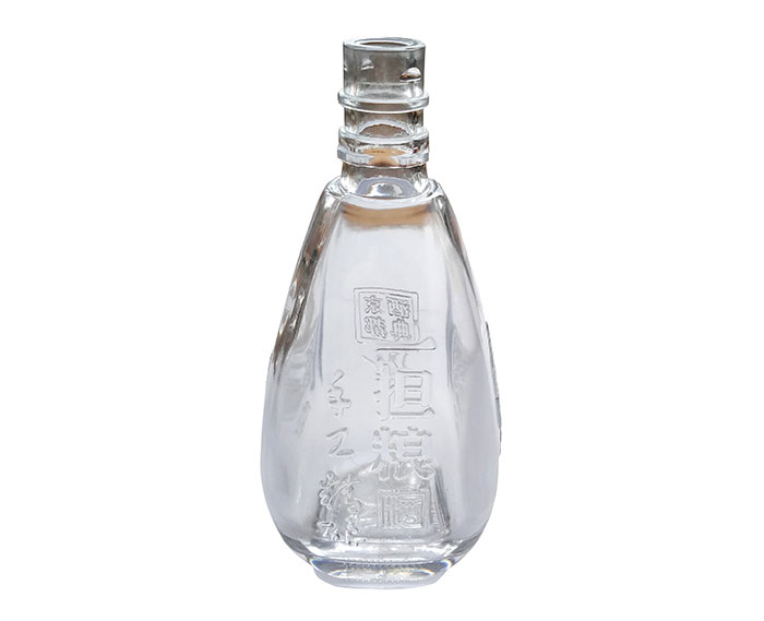 定做藍(lán)玻璃酒瓶電話-恒通玻璃制品-邢臺(tái)定做藍(lán)玻璃酒瓶