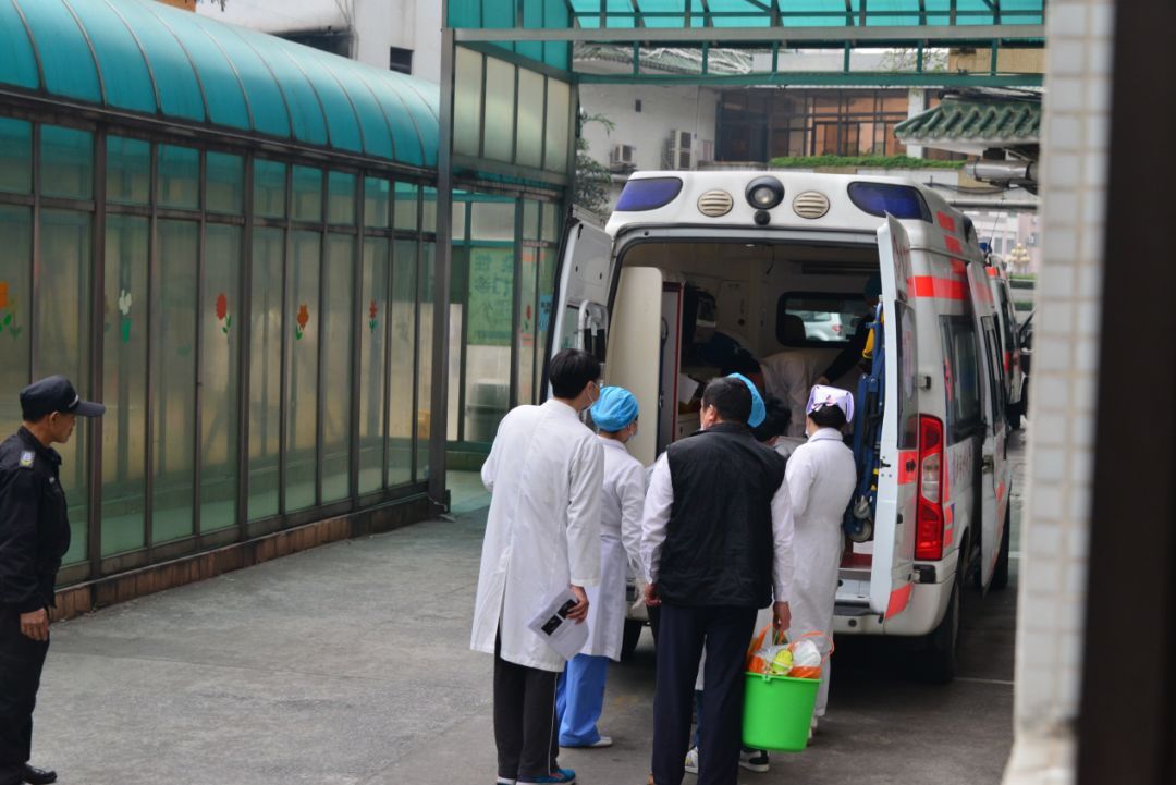 三門峽救護車出租多錢 急救車租賃服務 長途短途都可