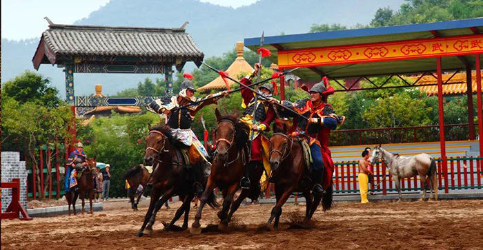 景區(qū)馬戰(zhàn)表演團(tuán)隊(duì)-馬戰(zhàn)演出文**藝鼎-汕尾馬戰(zhàn)表演