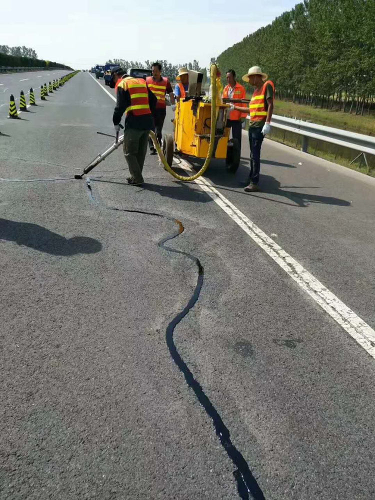 河北沥青路面灌缝机生产厂家