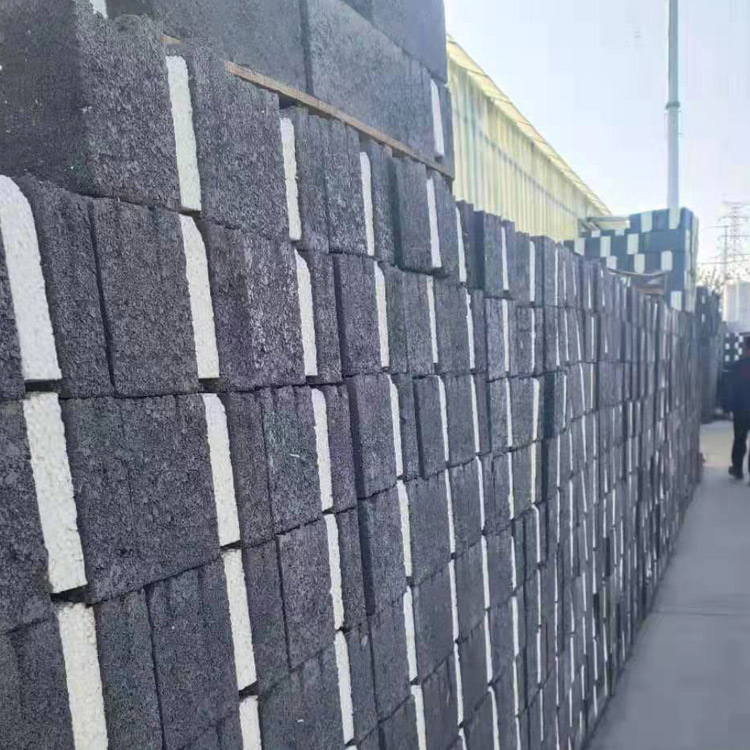 復合保溫砌塊生產廠家-容城復合保溫砌塊-山東筑鑫城經驗豐富