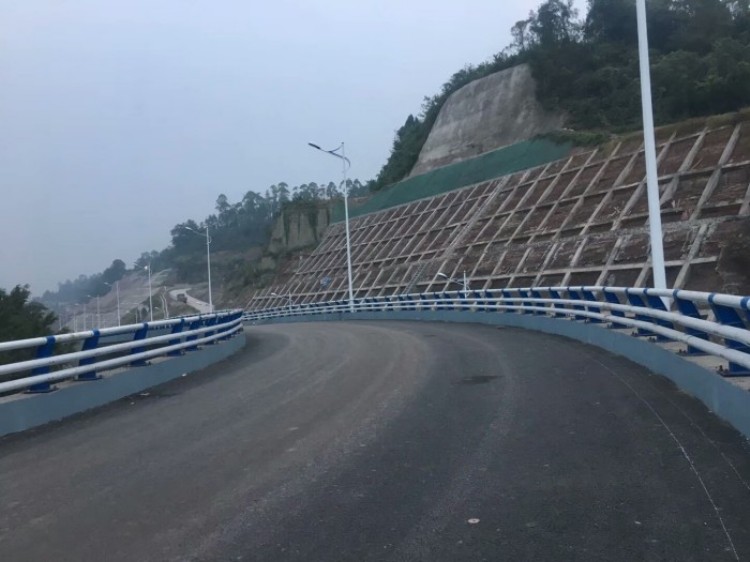 鶴壁橋梁欄桿廠家-山東森鑫金屬制品廠家