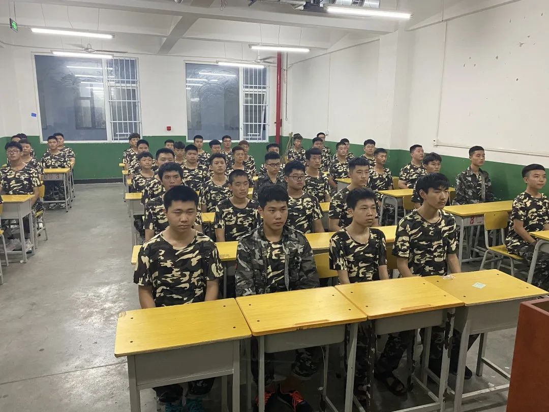 保定職業學校招生計劃-保定比較好的電子商務報名電話