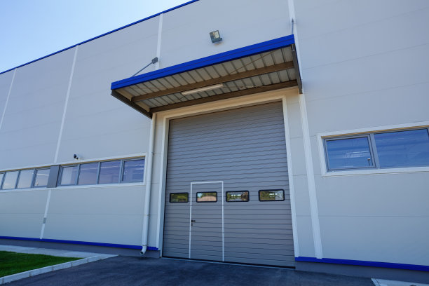 東山快速門-萬鴻順門業工程安裝-工業快速門安裝
