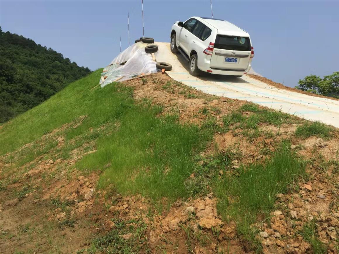 安徽阜阳市越野场地出租 车驾网