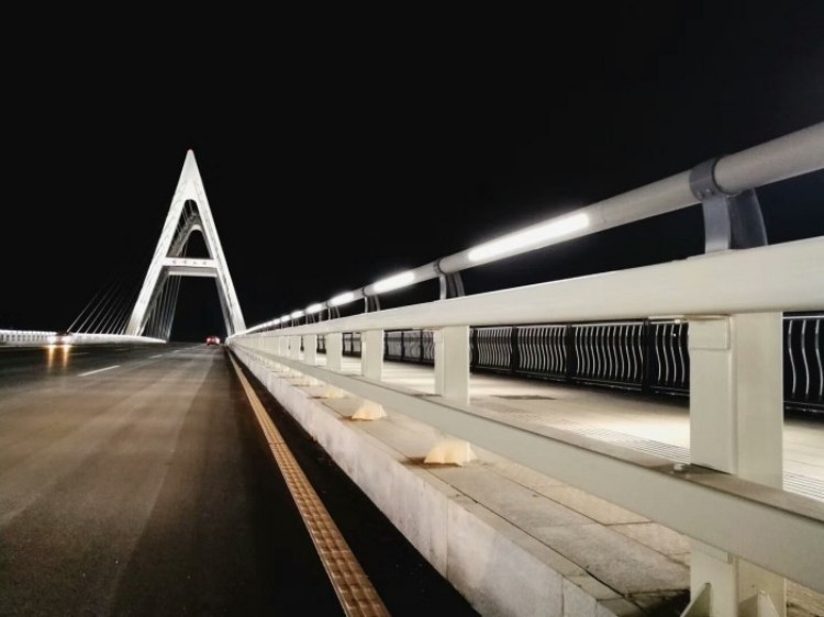 酒泉景觀防撞護(hù)欄-山東飛隆防撞護(hù)欄