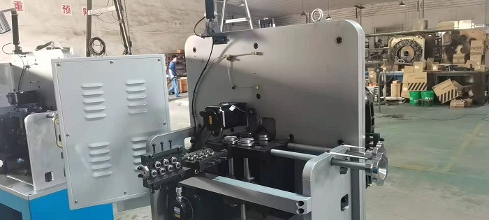 西田彈簧準時準點-CNC卷簧機-佛山卷簧機