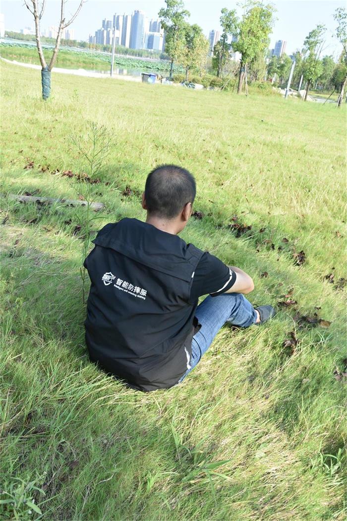 中科智能科技防摔服-老人防摔智能氣囊