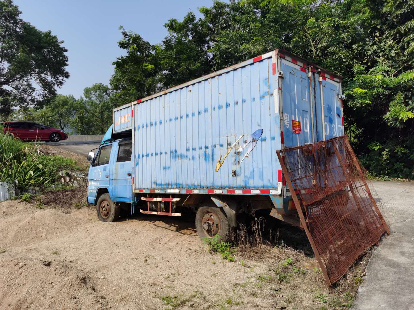 廣州蘿崗報廢汽車回收公司_回收起重機