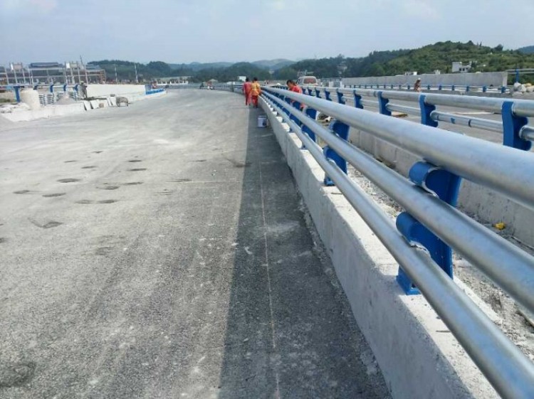 塔城地區橋梁欄桿定制-聊城致盛橋梁防撞護欄