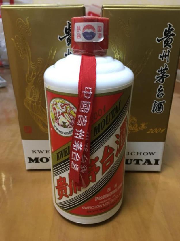 湛江市15年**酒回收 新**酒回收