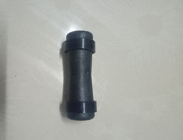 如益微噴帶設(shè)備廠家-雙翼微噴帶螺紋四通設(shè)備