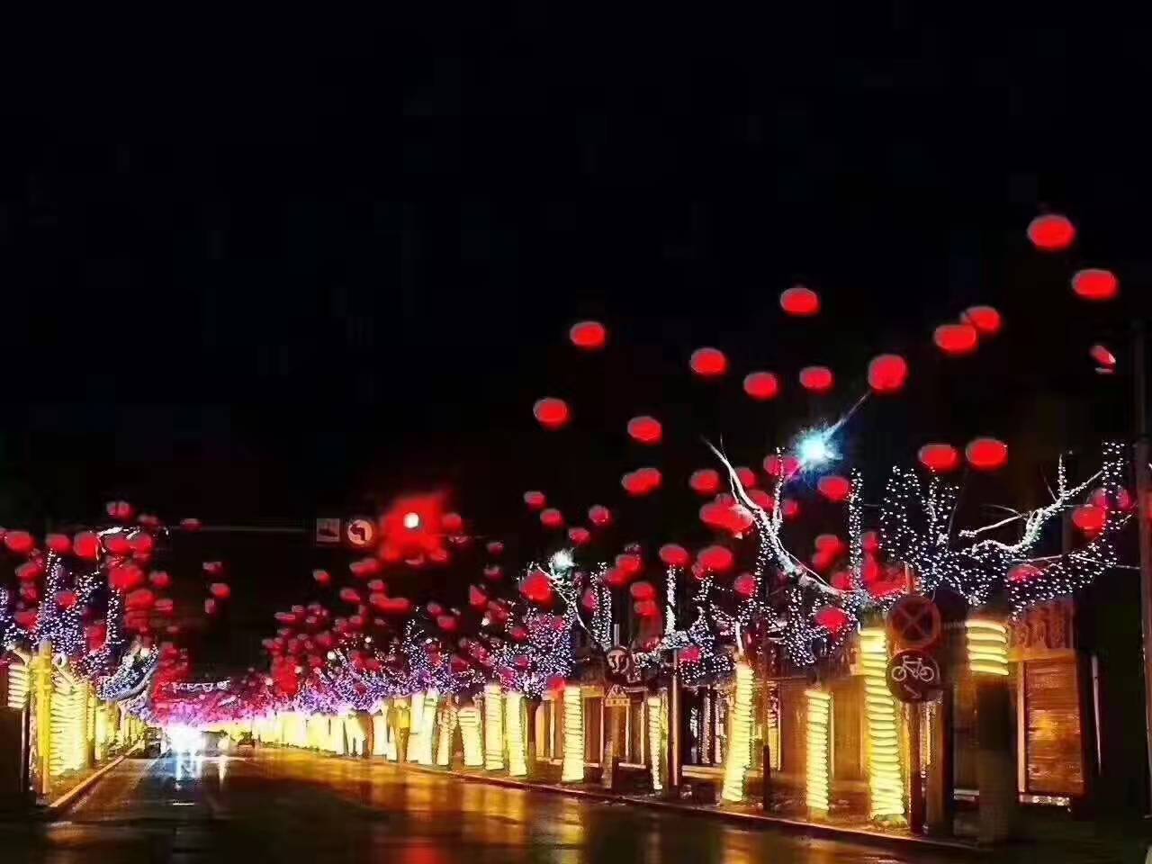 新鄉(xiāng)節(jié)日彩燈安裝