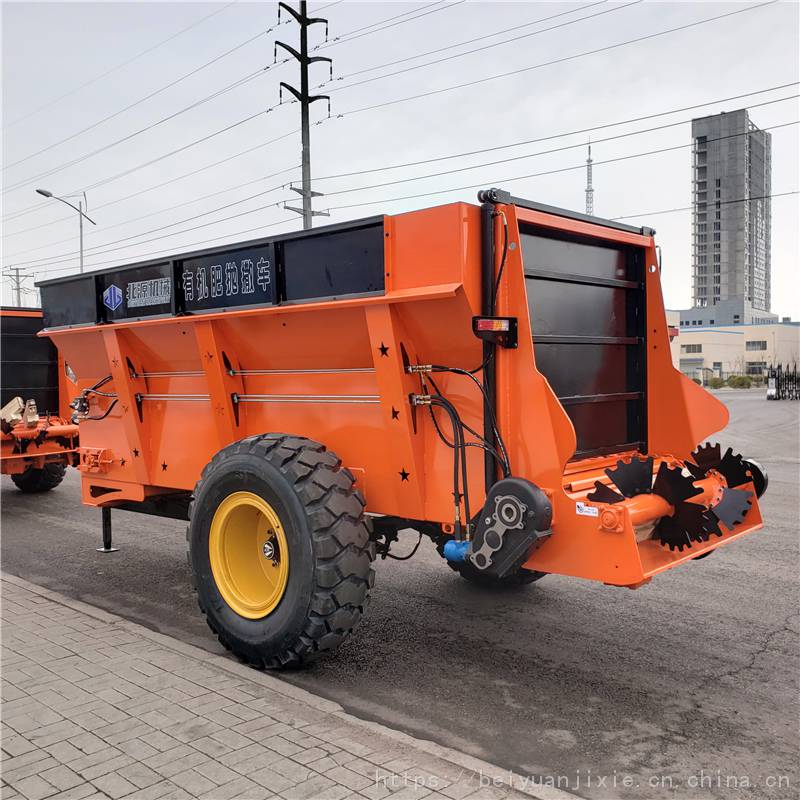 工廠定制1.5方三輪撒糞機 轉向靈活撒肥車 牛糞撒肥機廠家