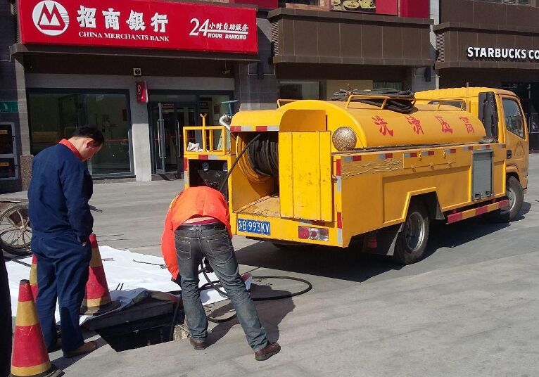 抽粪本地疏通下水管道 找化粪池清理 吸粪抽粪车吸粪车