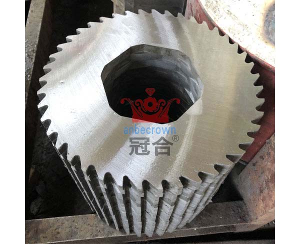 北京塑料撕碎機(jī)刀片-馬鞍山聯(lián)冠機(jī)械公司