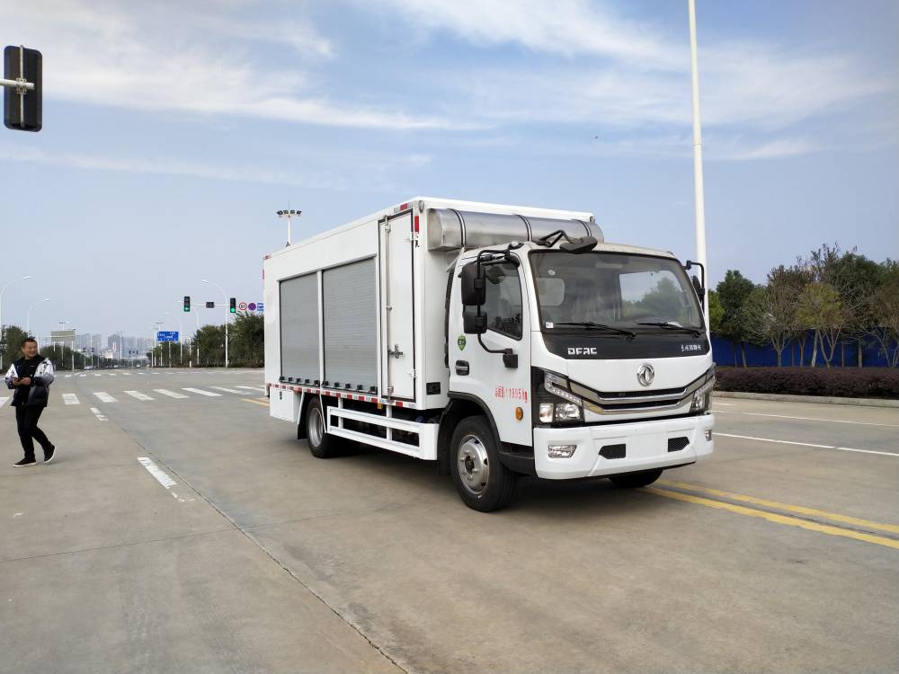 养殖场移动式挤奶车 鲜奶运输车 牛奶冷藏车