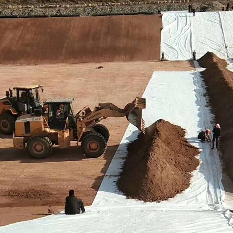 800g沉淀池土工膜热熔焊接 润业