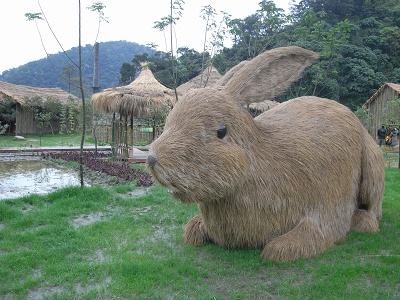 大型卡通稻草人工艺品