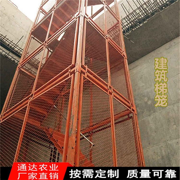 桥梁施工梯笼 箱式安全梯笼  建筑梯笼